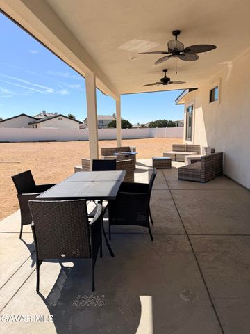 3711 W Avenue M 11, Lancaster, CA 93536