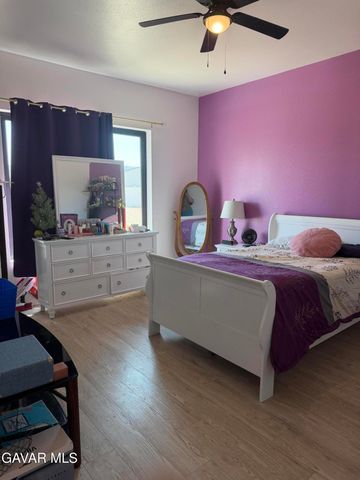 3711 W Avenue M 11, Lancaster, CA 93536