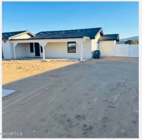 3711 W Avenue M 11, Lancaster, CA 93536