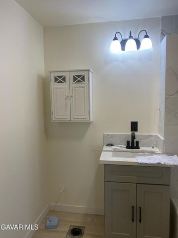 3711 W Avenue M 11, Lancaster, CA 93536