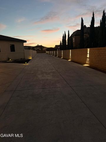 3711 W Avenue M 11, Lancaster, CA 93536