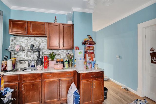 2418 Campbell Avenue, Schenectady, NY 12306