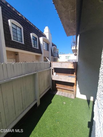 933 21st Street 12, Santa Monica, CA 90403