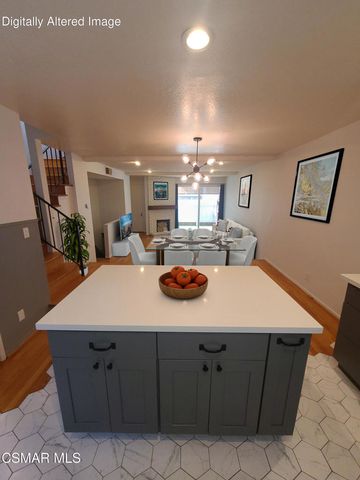 933 21st Street 12, Santa Monica, CA 90403