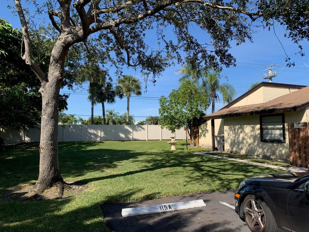 4958 Alder Drive A, West Palm Beach, FL 33417