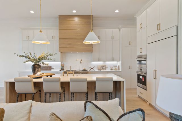 1708 Southwick Dr, Brentwood, TN 37027