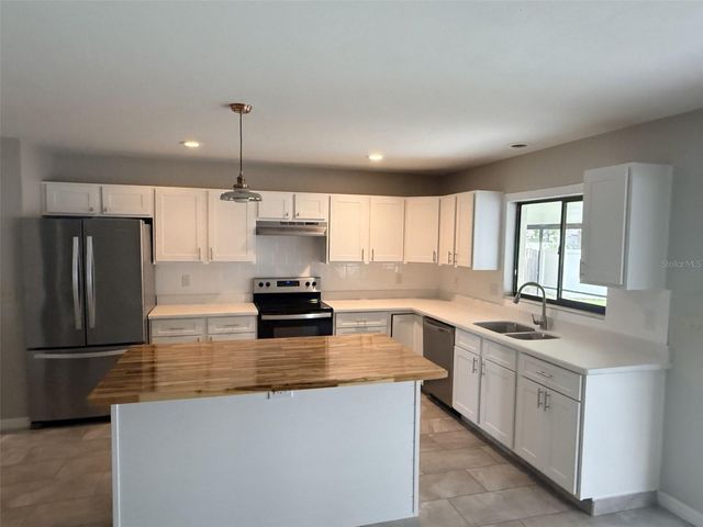18306 FELSPAR WAY, Tampa, FL 33647