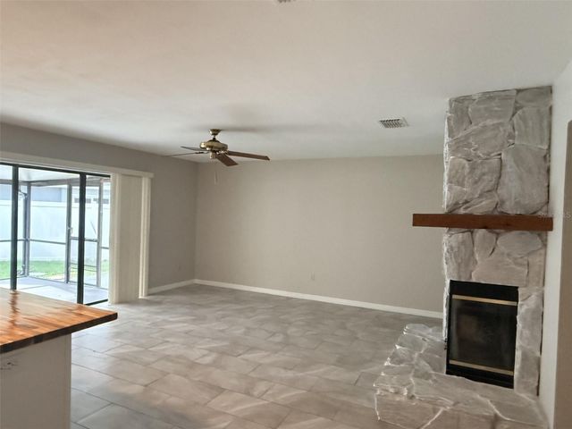 18306 FELSPAR WAY, Tampa, FL 33647