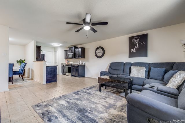 12255 Stratsburg, San Antonio, TX 78252