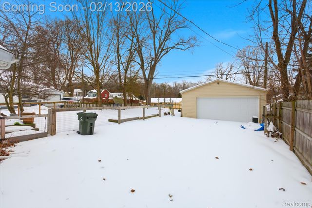 146 E Summit Street, Chelsea, MI 48118