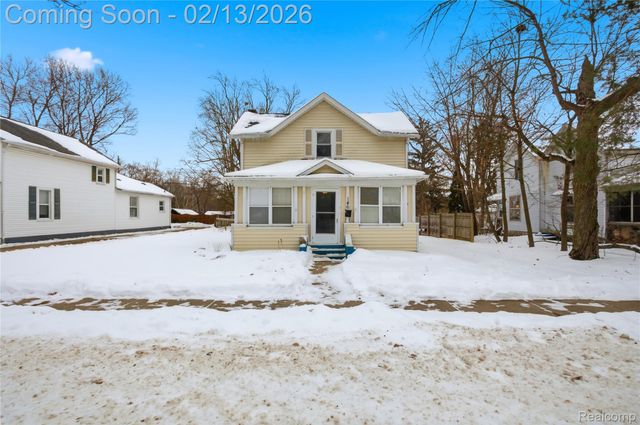 146 E Summit Street, Chelsea, MI 48118