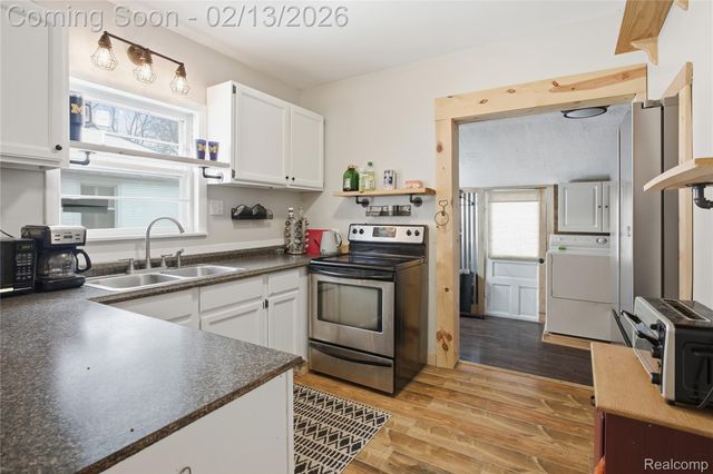 146 E Summit Street, Chelsea, MI 48118