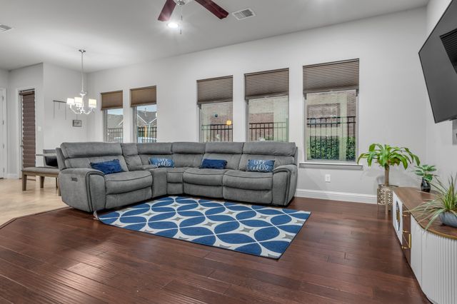 1229 Harris Hawk Way, Arlington, TX 76005