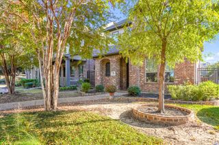1229 Harris Hawk Way, Arlington, TX 76005