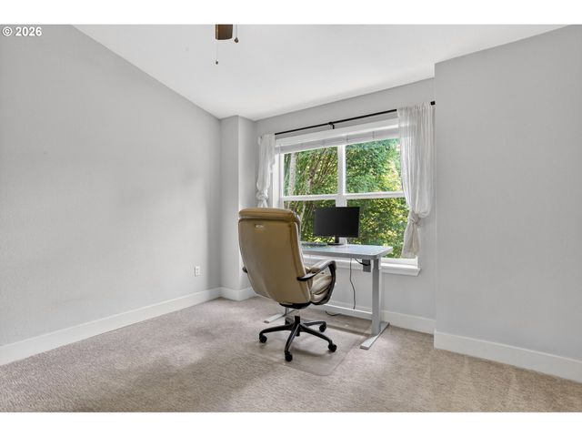 1827 Se CUTTER Ln, Vancouver, WA 98661