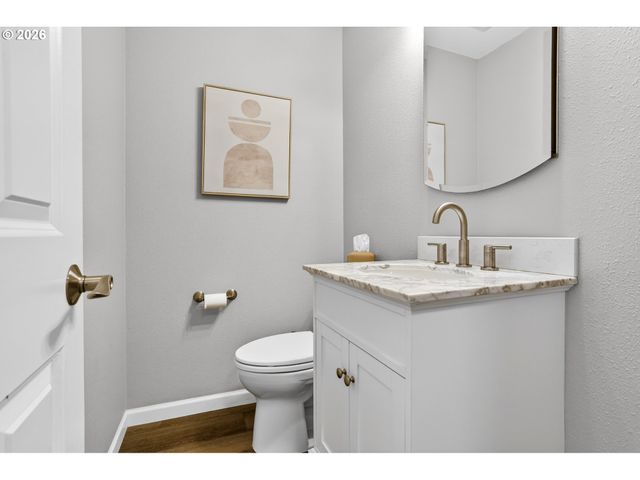 1827 Se CUTTER Ln, Vancouver, WA 98661