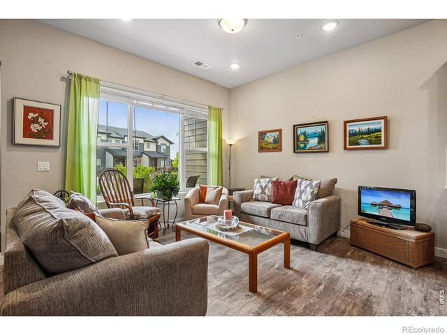4153 N Park Drive 102, Loveland, CO 80538