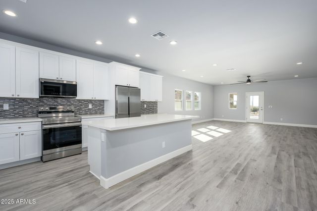 27145 N 147TH Avenue, Surprise, AZ 85387