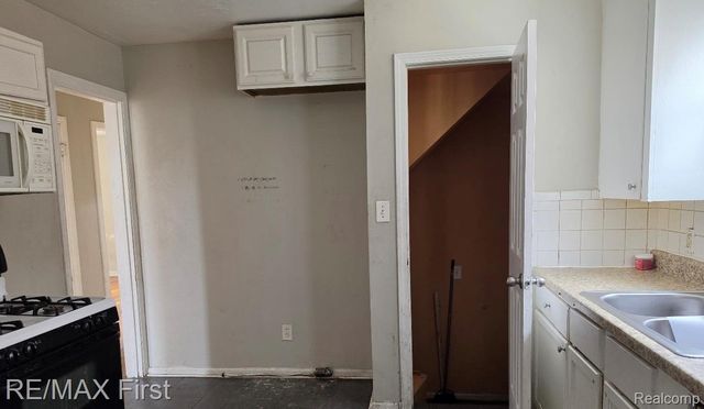 13892 Bringard Drive, Detroit, MI 48205