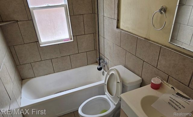 13892 Bringard Drive, Detroit, MI 48205