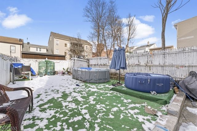 183 Walnut St, Paterson City, NJ 07522