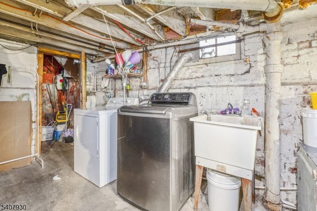183 Walnut St, Paterson City, NJ 07522
