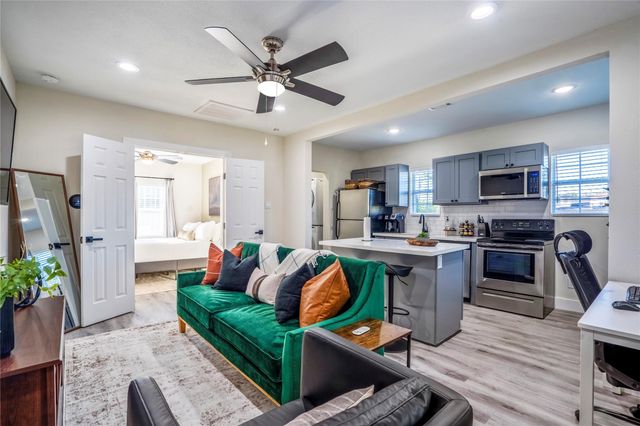 5 Estelle Street 1, Houston, TX 77003