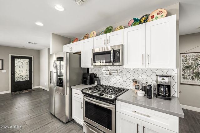 6726 N 11TH Street, Phoenix, AZ 85014