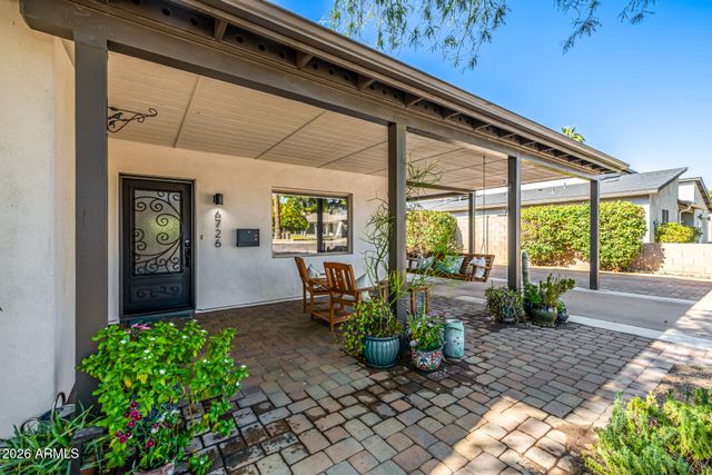 6726 N 11TH Street, Phoenix, AZ 85014