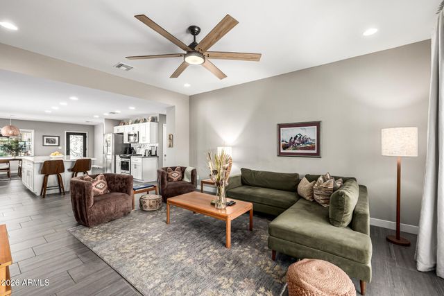 6726 N 11TH Street, Phoenix, AZ 85014