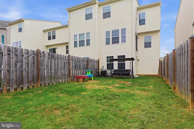 844 BLOSSOM DR, Hanover, PA 17331
