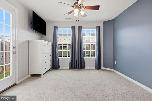 844 BLOSSOM DR, Hanover, PA 17331