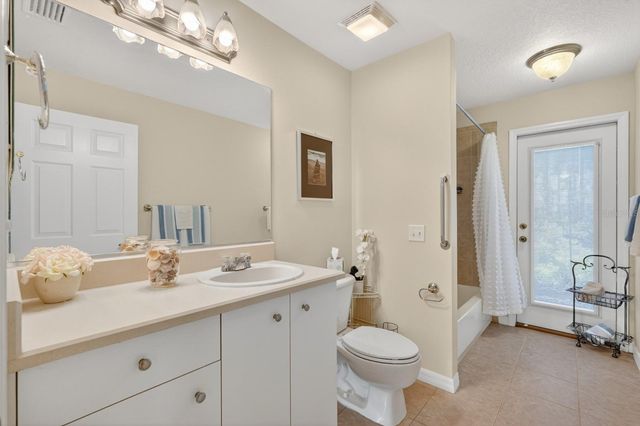 73 WENTWORTH LANE, Palm Coast, FL 32164