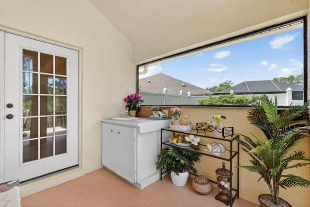 73 WENTWORTH LANE, Palm Coast, FL 32164