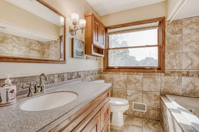 6700 Beard Avenue N, Brooklyn Center, MN 55429
