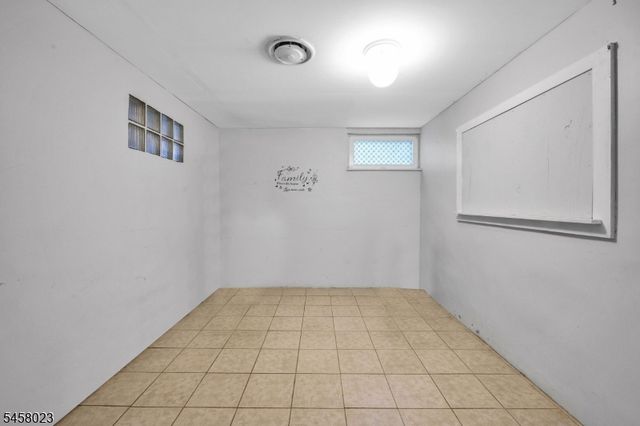 48 Elwood Ave, Flemington Boro, NJ 08822