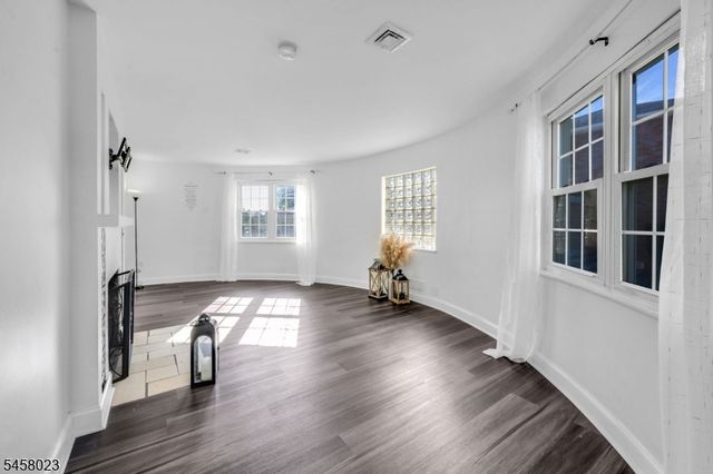 48 Elwood Ave, Flemington Boro, NJ 08822