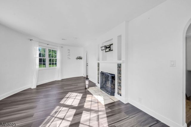48 Elwood Ave, Flemington Boro, NJ 08822
