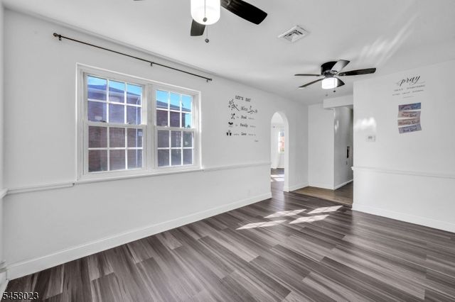 48 Elwood Ave, Flemington Boro, NJ 08822