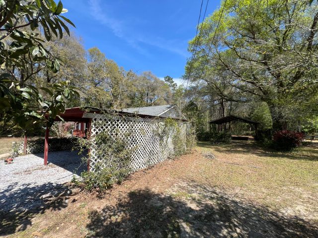 301 Victory Lane, Crestview, FL 32539