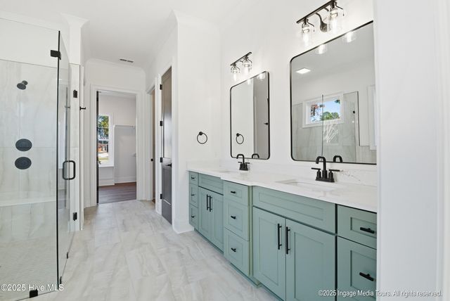 700 Remington Drive, Greenville, NC 27858