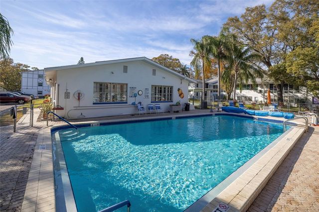 500 GLENNES LANE 202, Dunedin, FL 34698