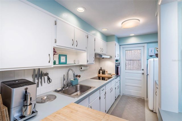 500 GLENNES LANE 202, Dunedin, FL 34698