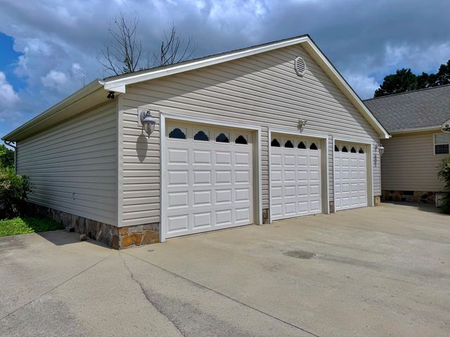 799 Riverbend Drive, Dayton, TN 37321