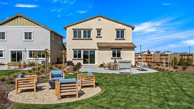 1081 Silver Feather Way, Roseville, CA 95747