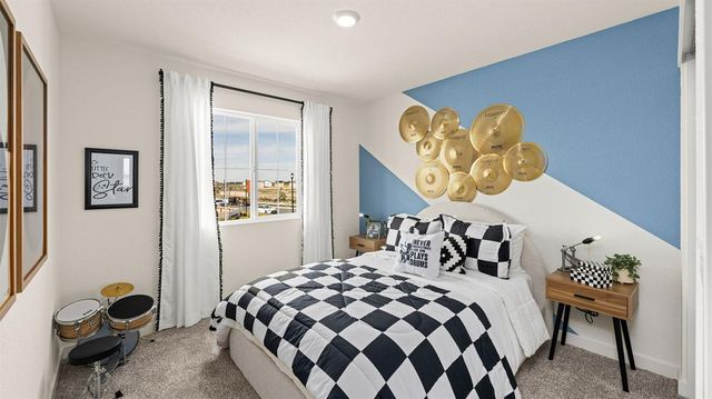 1081 Silver Feather Way, Roseville, CA 95747