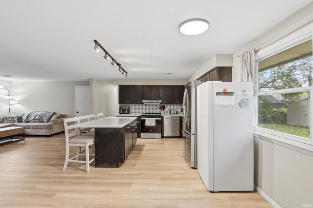 2119 Klug Drive, Fort Wayne, IN 46818