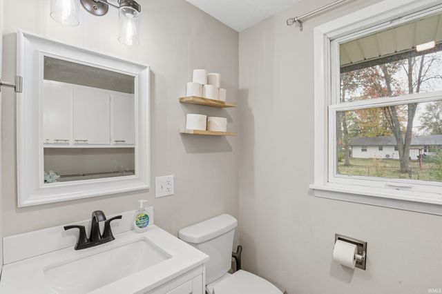 2119 Klug Drive, Fort Wayne, IN 46818