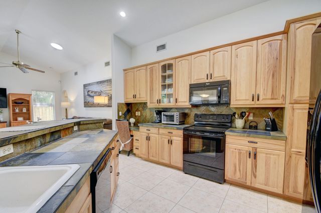 13805 Folkestone Circle, Wellington, FL 33414