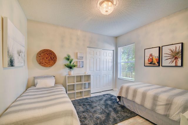 13805 Folkestone Circle, Wellington, FL 33414